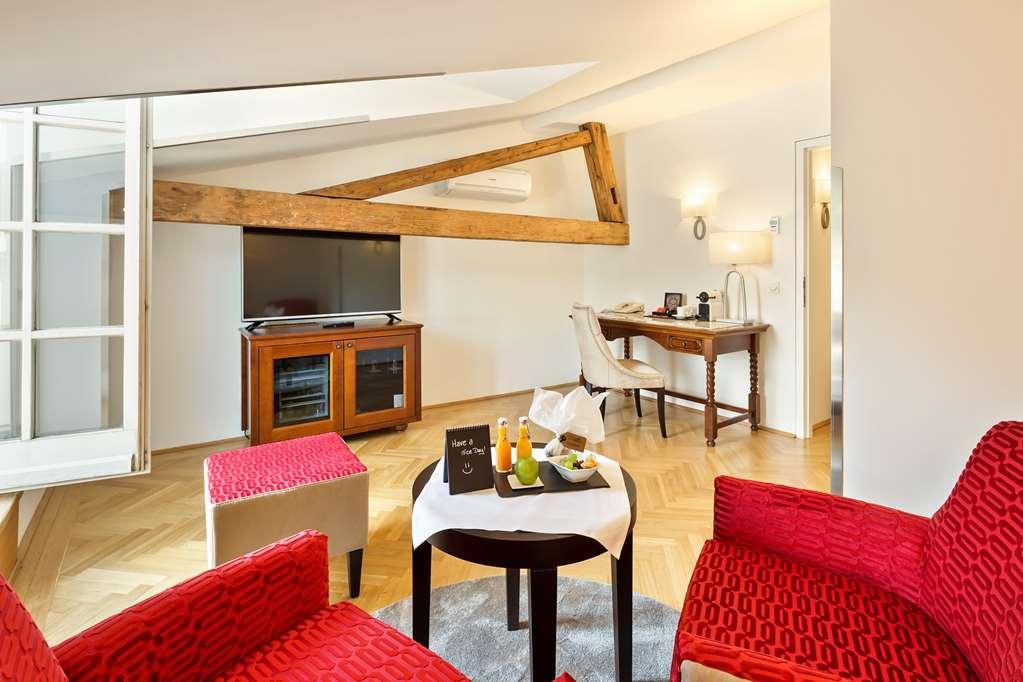 Radisson Blu Hotel Altstadt, Salzburgo Quarto foto