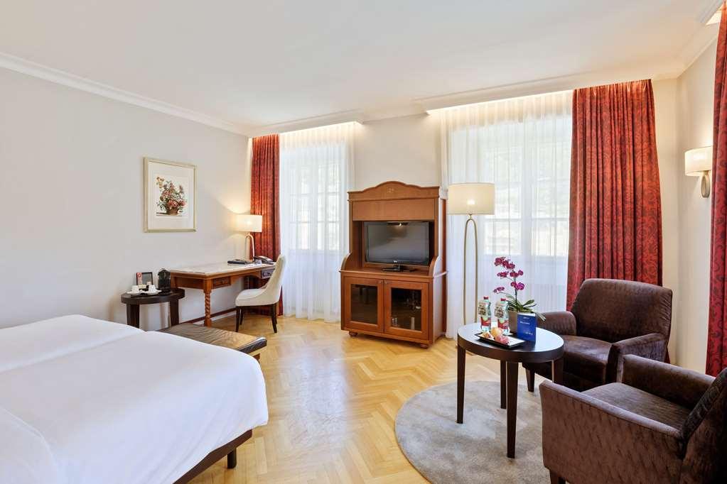 Radisson Blu Hotel Altstadt, Salzburgo Quarto foto
